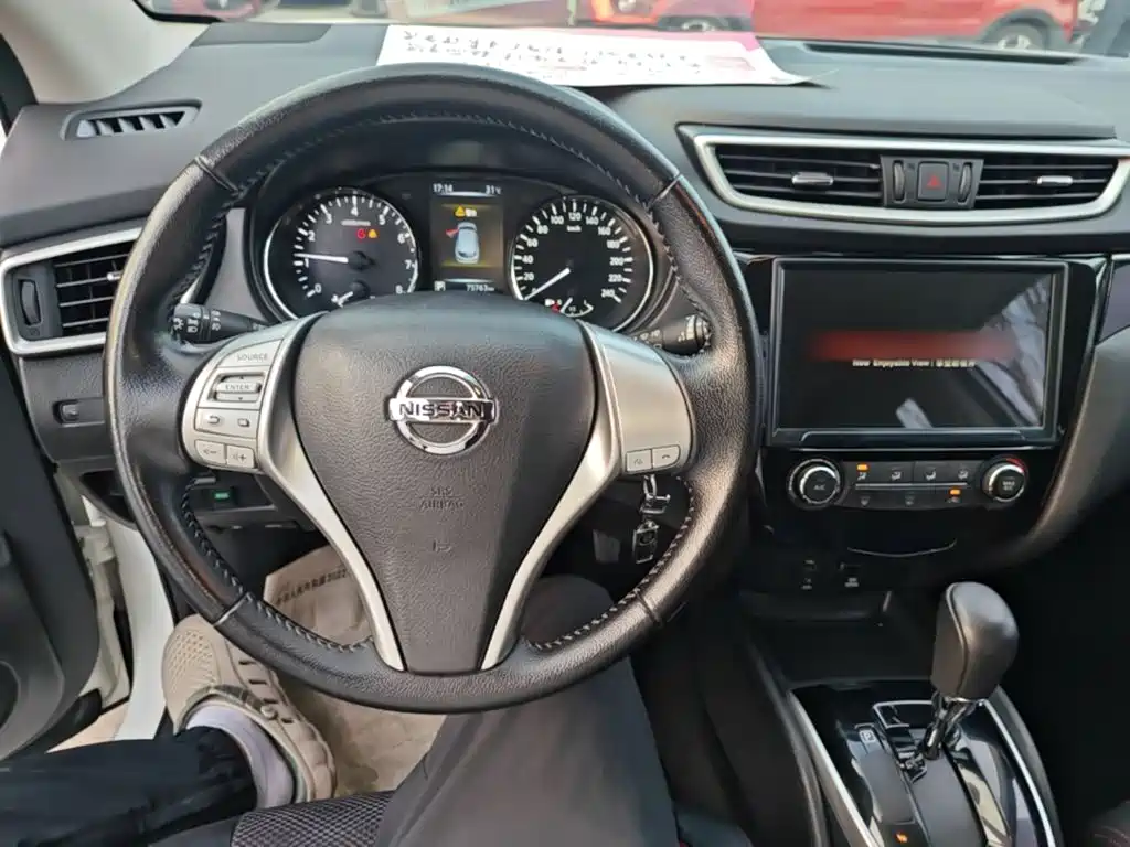 Nissan Qashqai — миниатюра 11