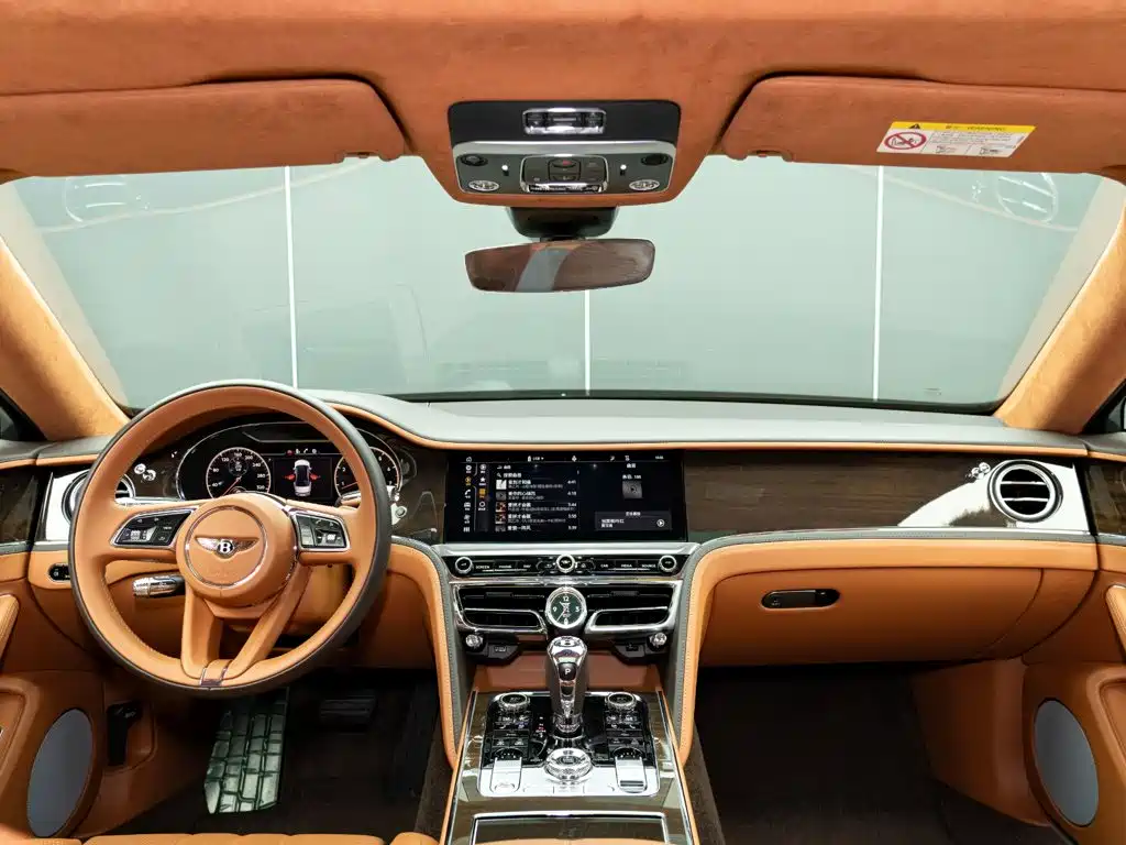 Bentley Flying Spur — миниатюра 15