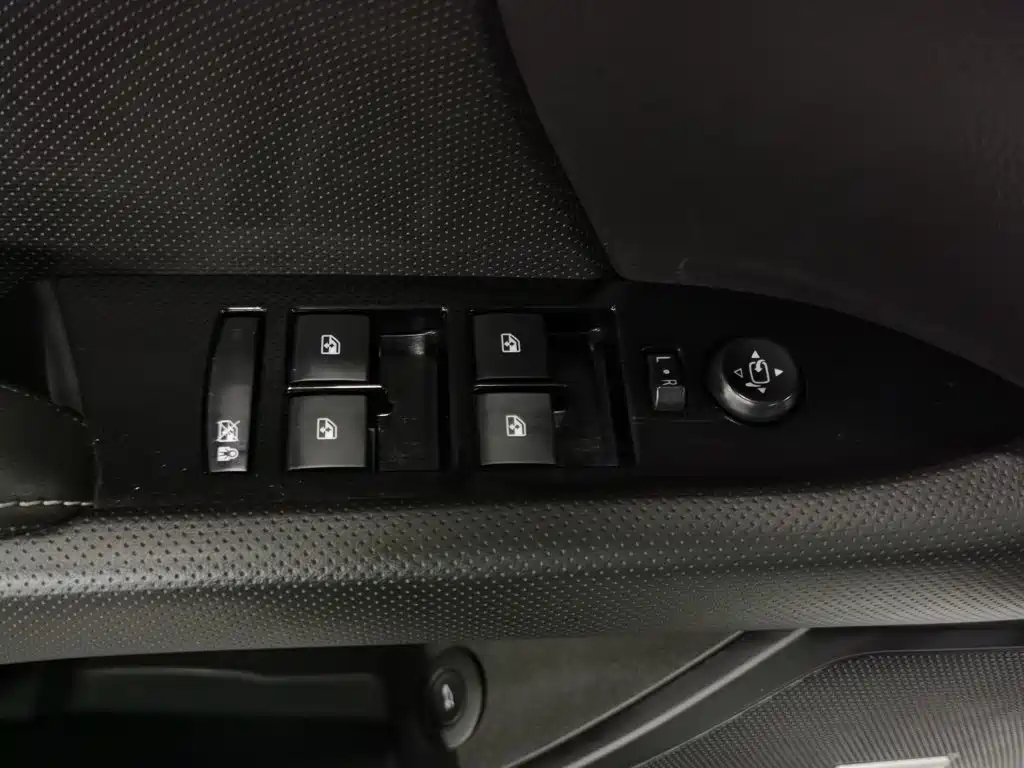 Cadillac XTS — миниатюра 9
