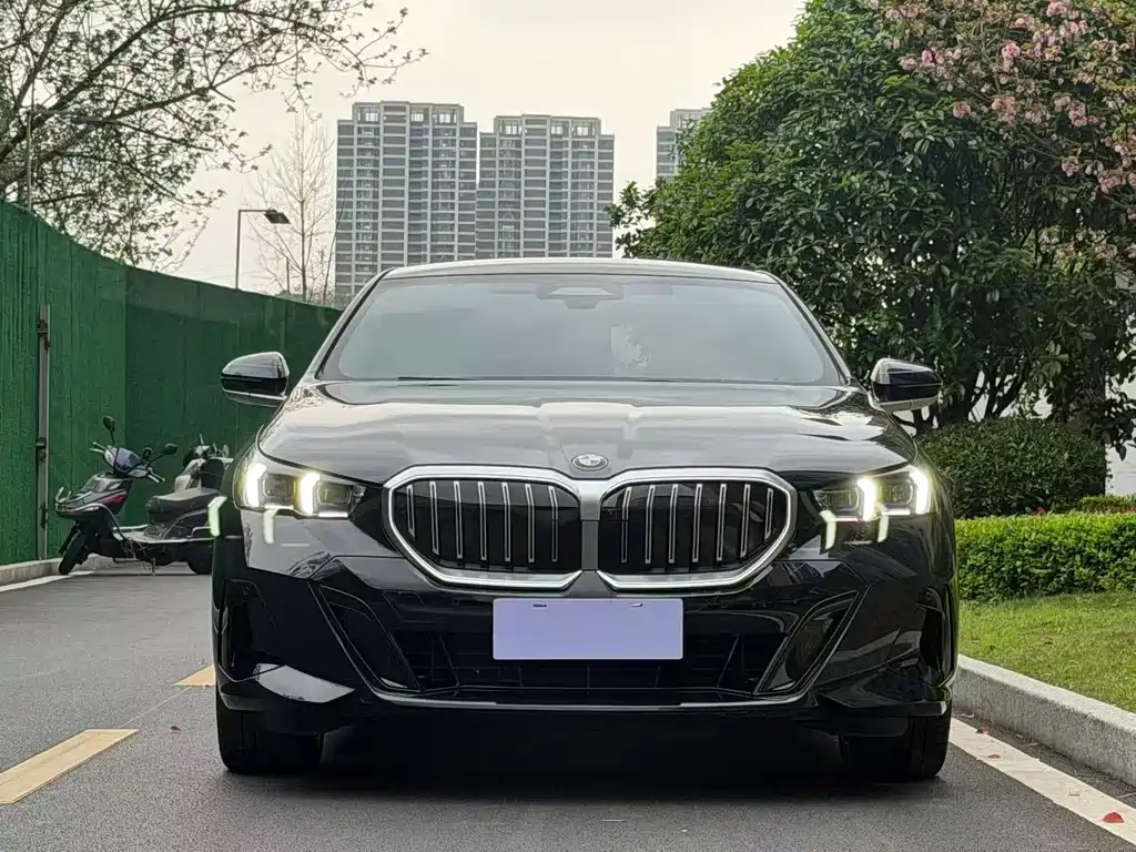BMW 5 Series 5 2025 530Li Premium M Sport