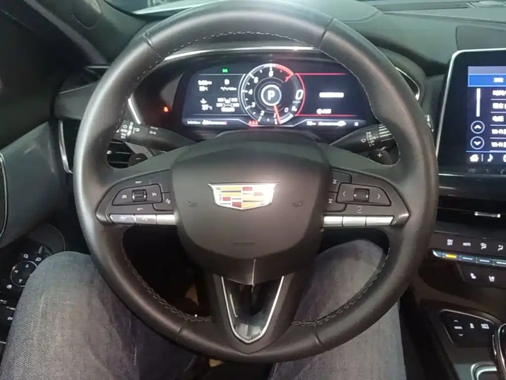 Cadillac CT5 — миниатюра 11