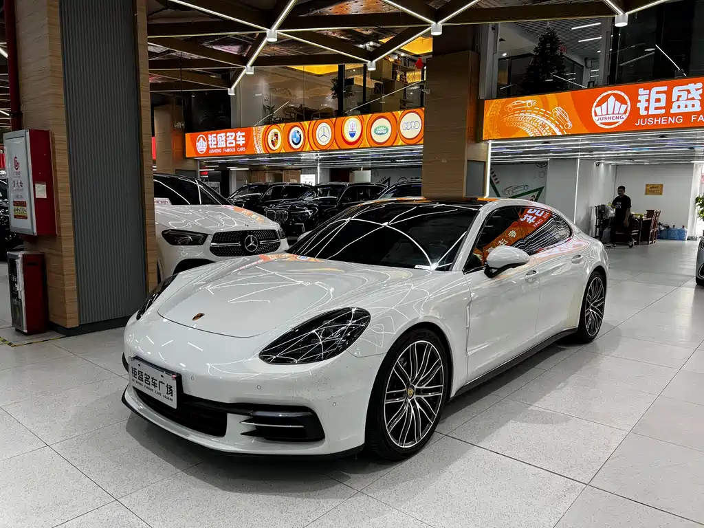 Porsche Panamera 2019