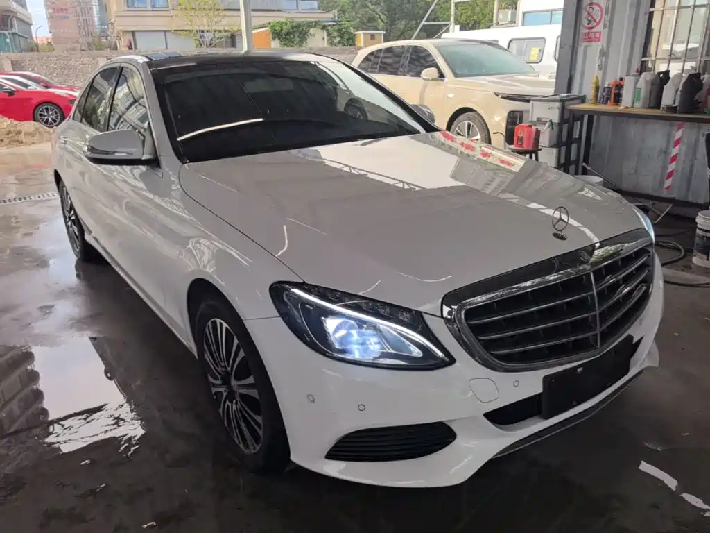 Mercedes-Benz C-Class — миниатюра 4