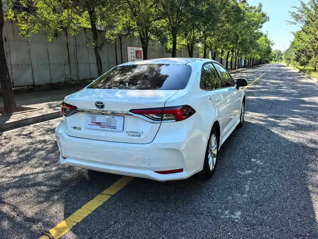 Toyota Corolla — миниатюра 7