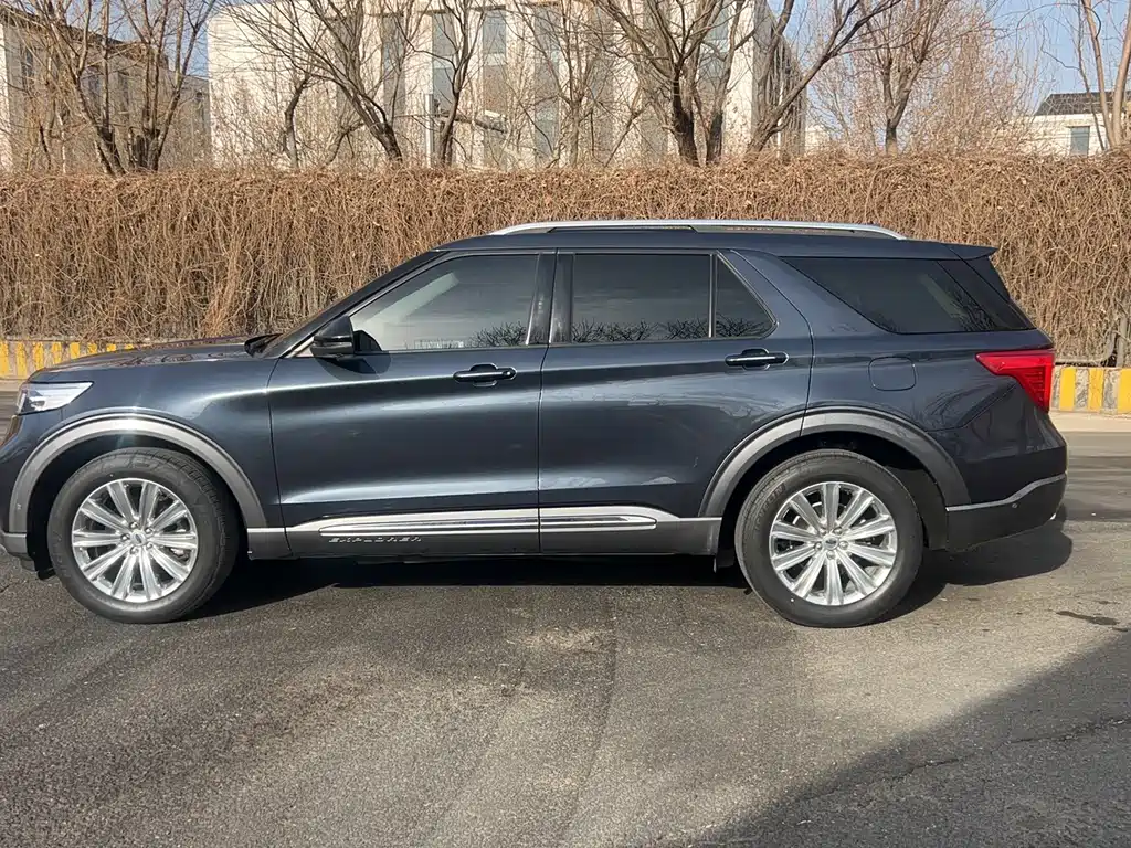 FORD EXPLORER