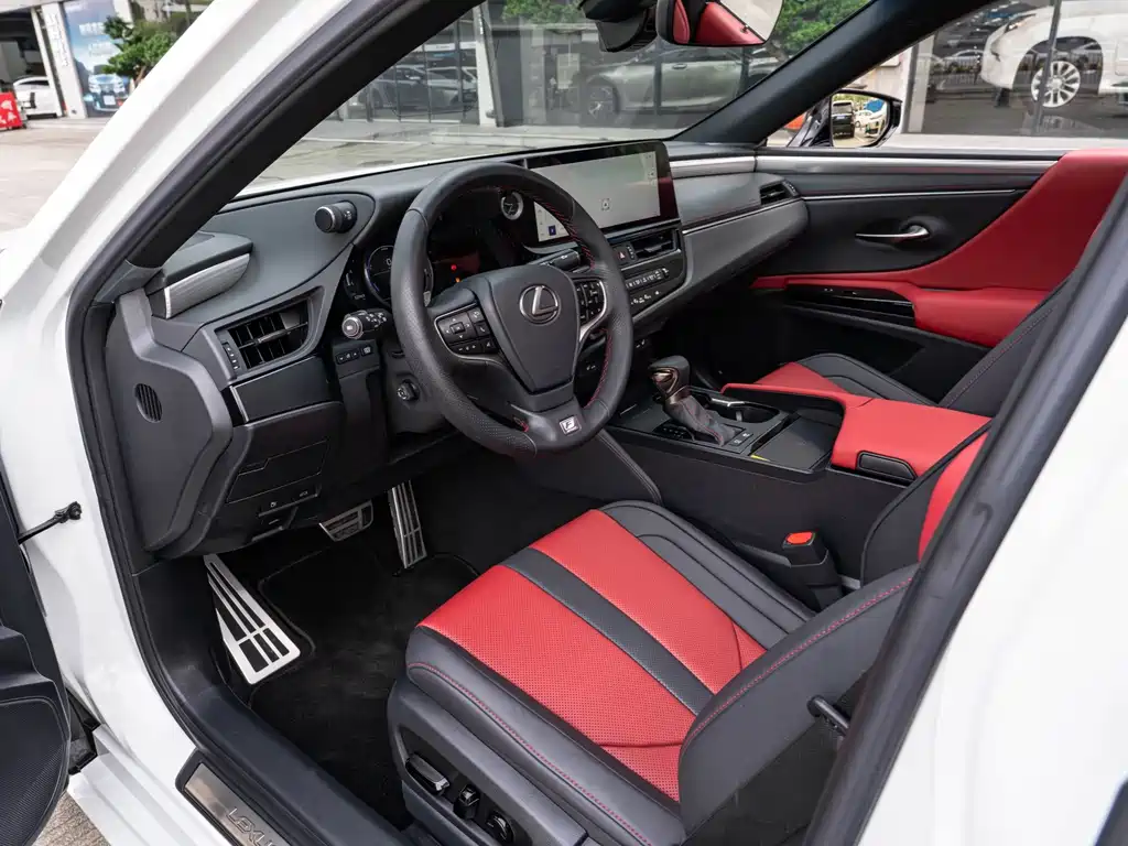 Lexus ES — миниатюра 9
