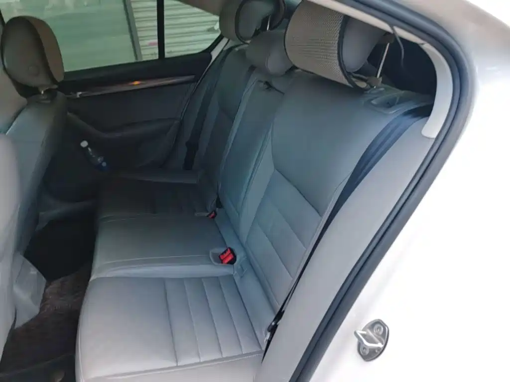 Skoda Octavia — миниатюра 17