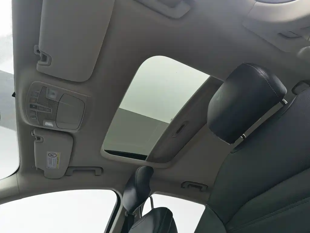 Ford Mondeo — миниатюра 14