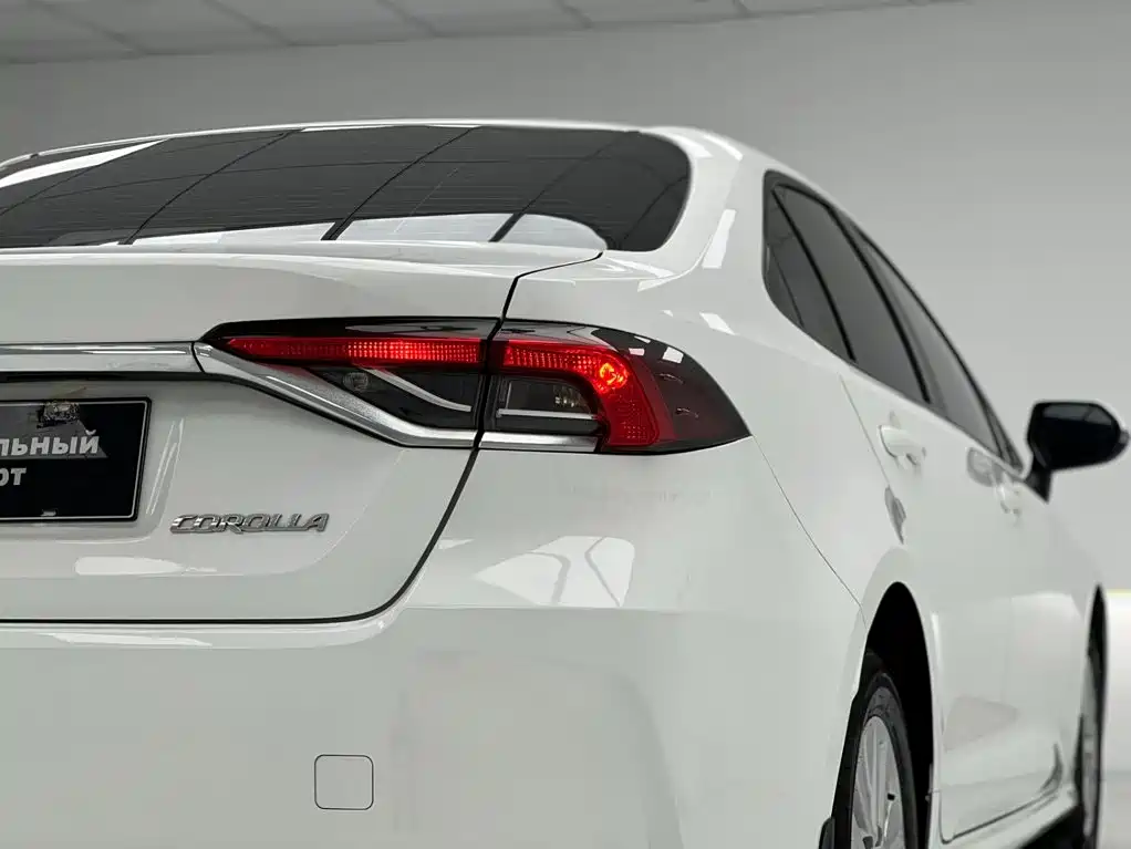 Toyota Corolla — миниатюра 14