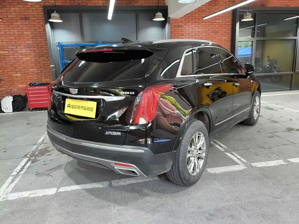 Cadillac XT5 — миниатюра 4
