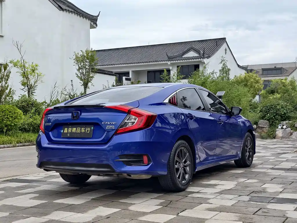 Honda Civic — миниатюра 5