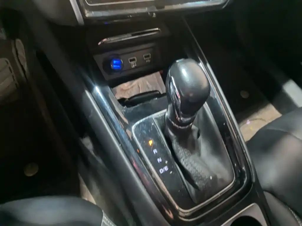 Roewe i5 — миниатюра 14