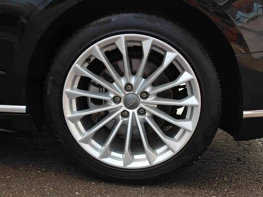 Audi A8 — миниатюра 14