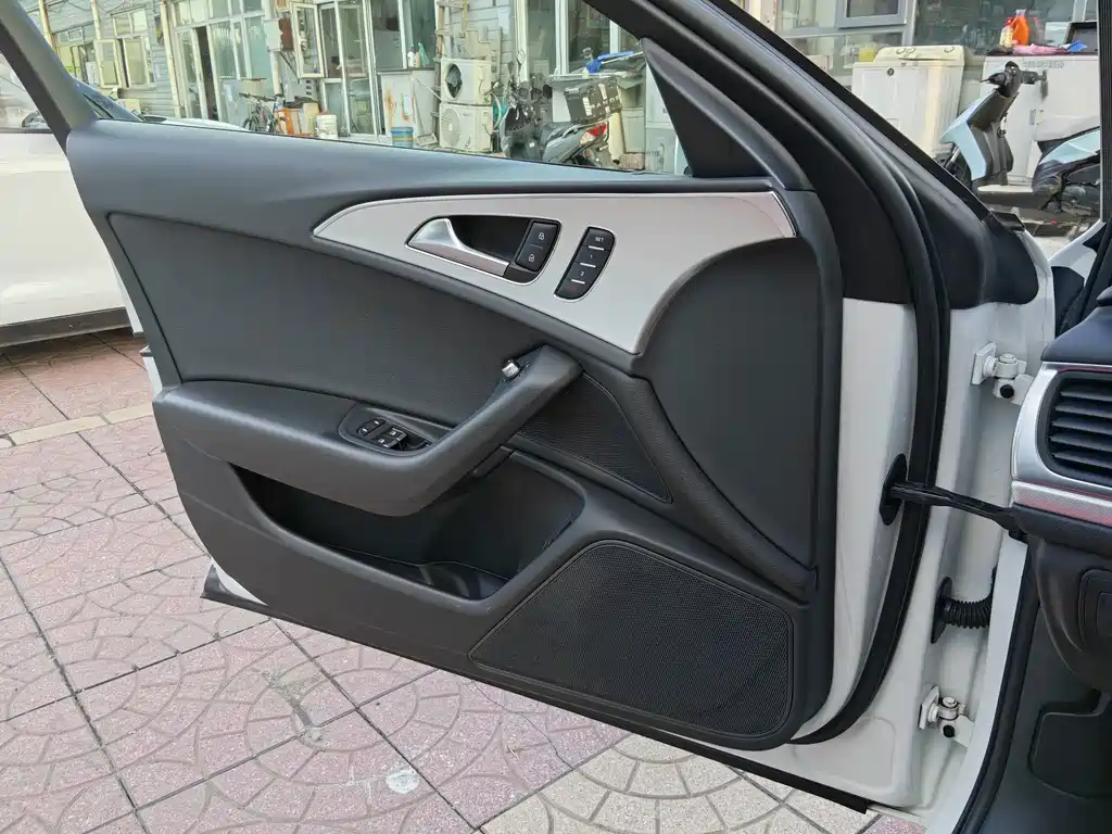 Audi A6 (Import) — миниатюра 4