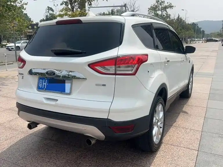 Ford Kuga — миниатюра 4