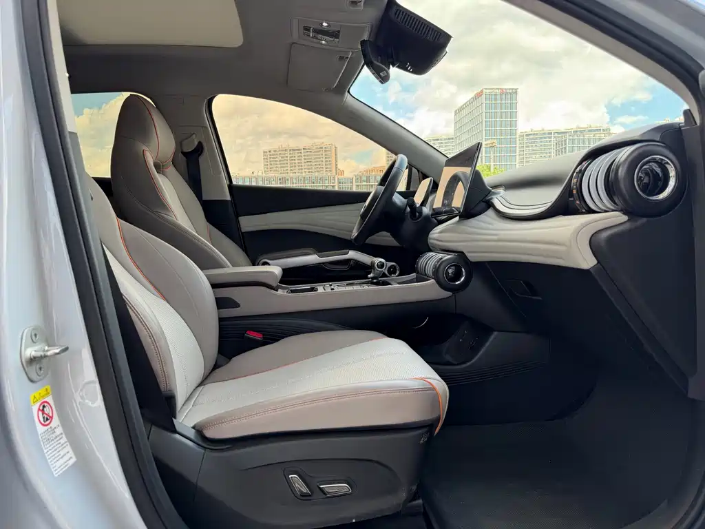 BYD Yuan Plus — миниатюра 7