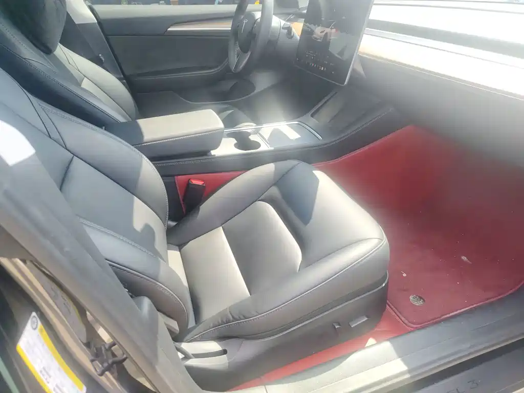 Tesla Model 3 — миниатюра 13