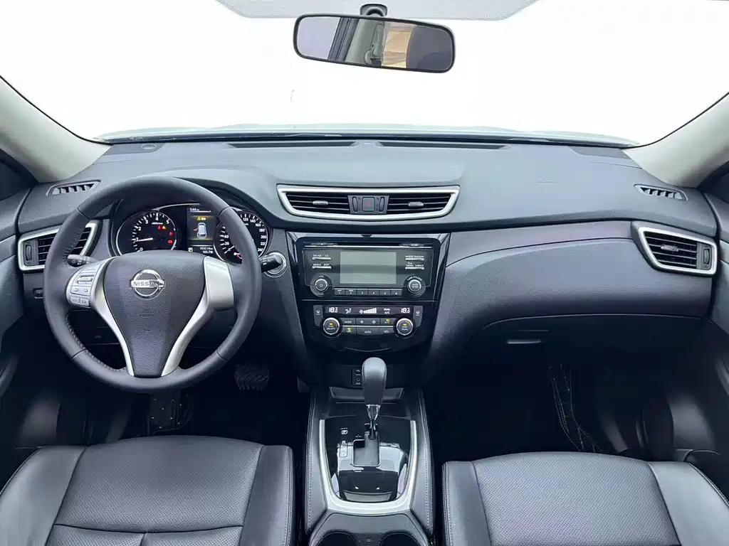 Nissan X-Trail — миниатюра 7