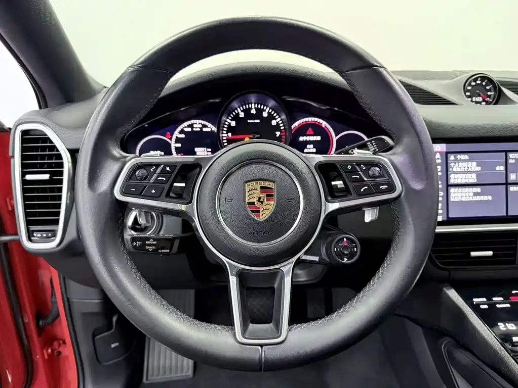 Porsche Cayenne — миниатюра 19