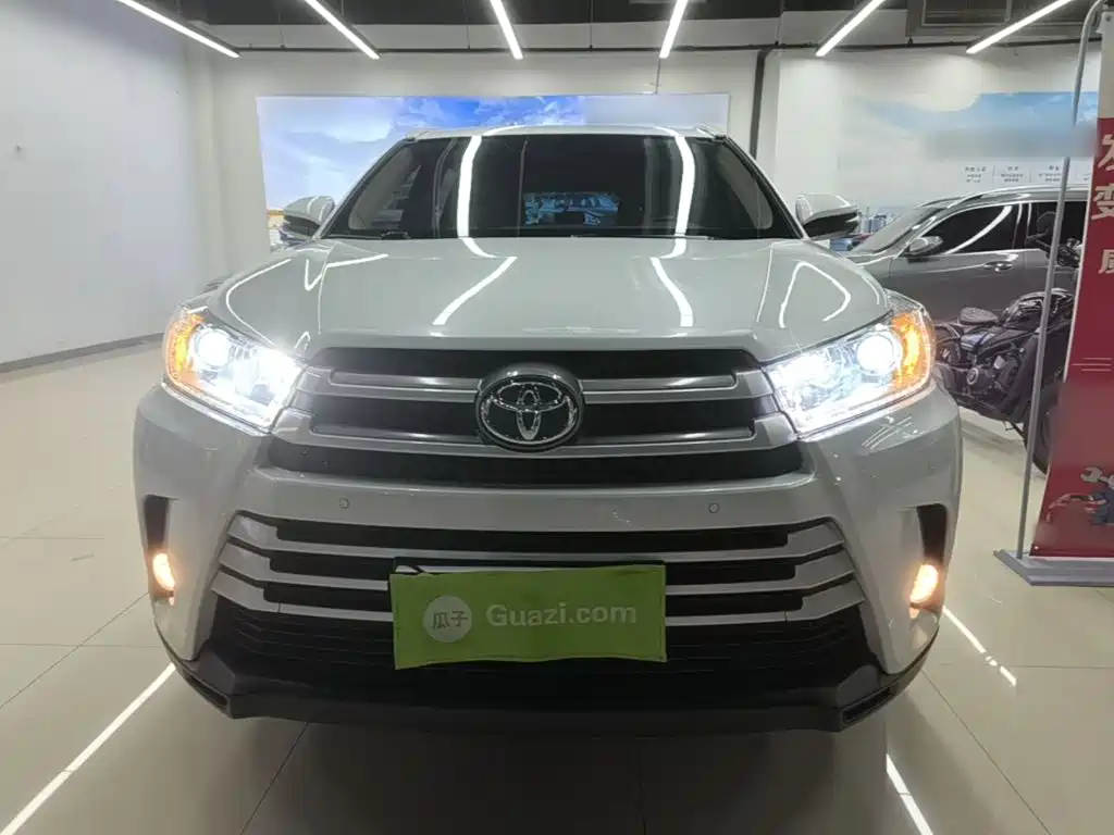 Toyota Highlander — миниатюра 3