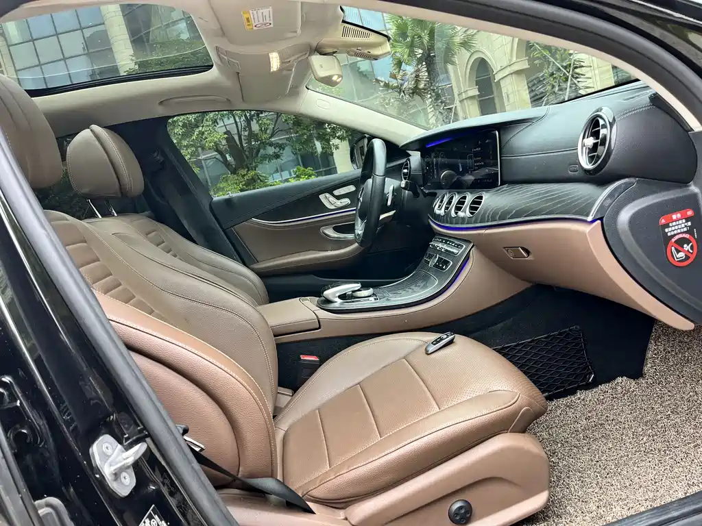 MERCEDES-BENZ E CLASS