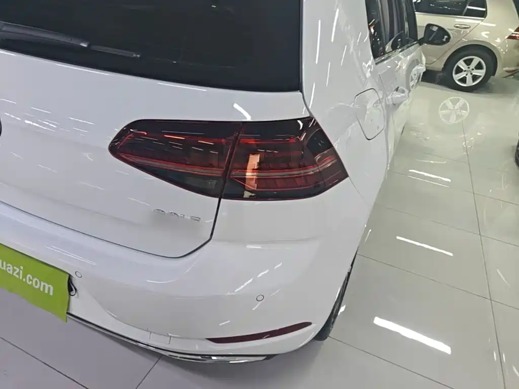 Volkswagen Golf — миниатюра 8