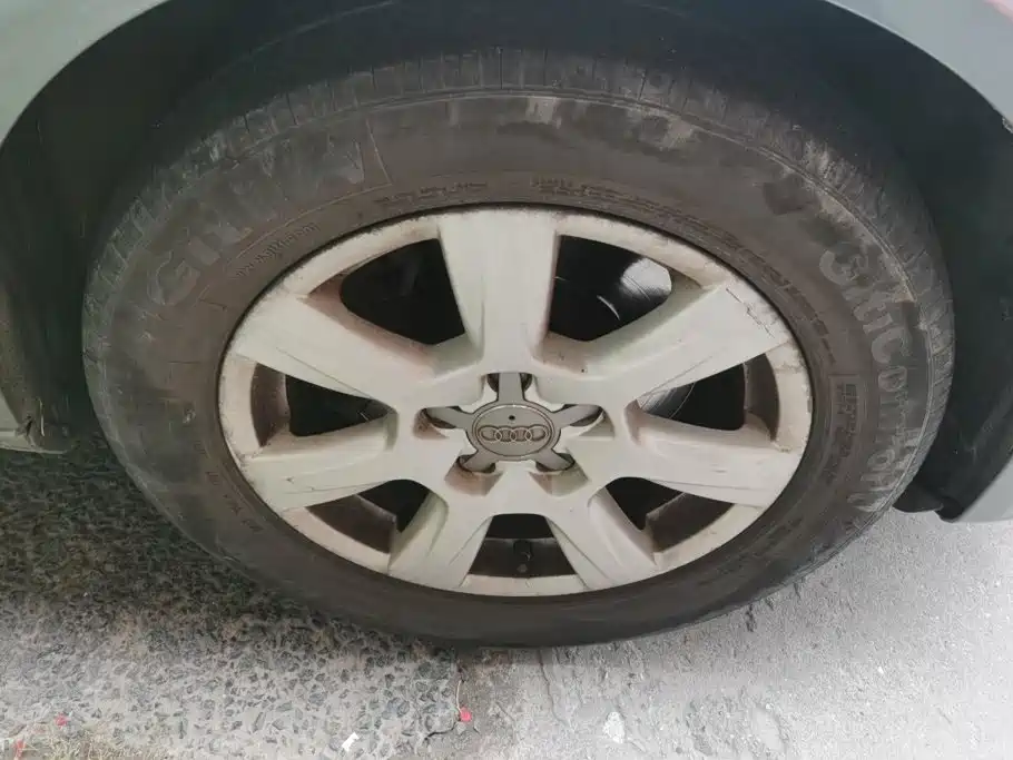 Audi A4L 2011 2.0 TFSI