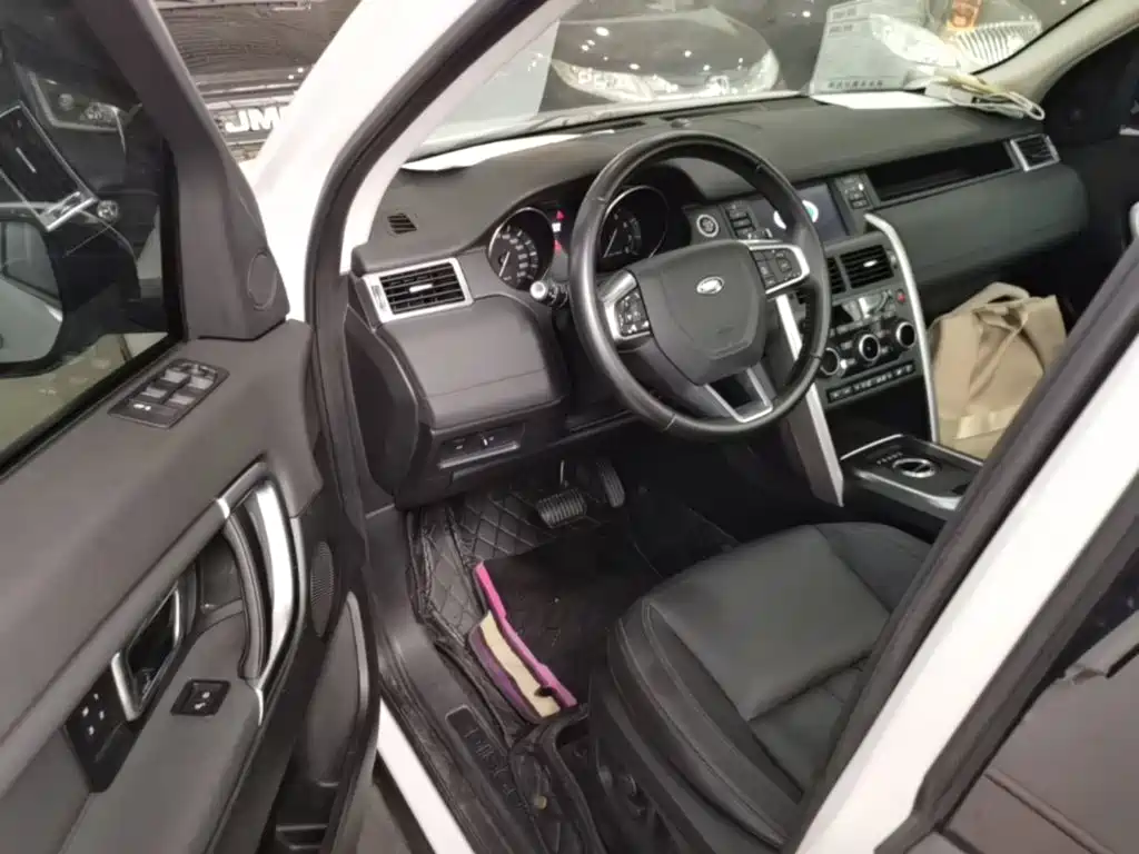 Land Rover Discovery Sport — миниатюра 16