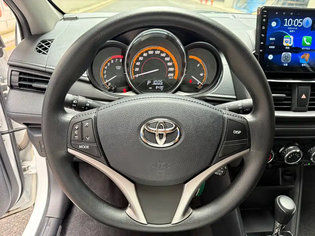 Toyota Yaris L - фото 11