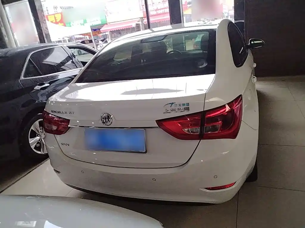 Buick Excelle — миниатюра 6