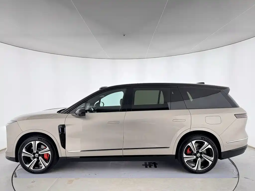 NIO ES8 — миниатюра 3