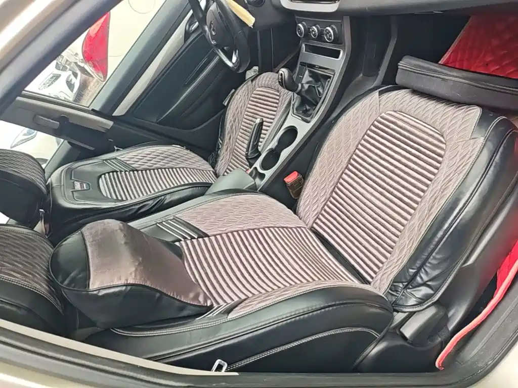Geely Emgrand — миниатюра 25