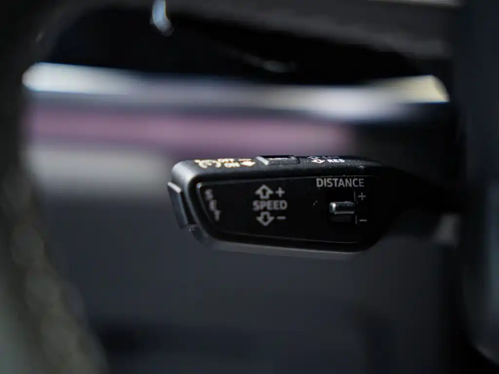 Audi RS Q8 — миниатюра 8