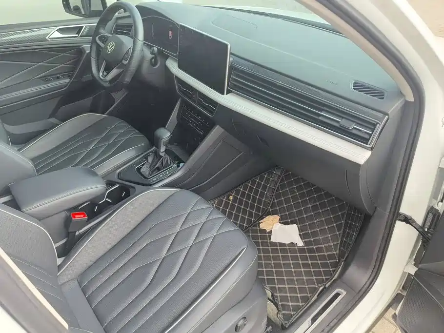 Volkswagen Tiguan L — миниатюра 8
