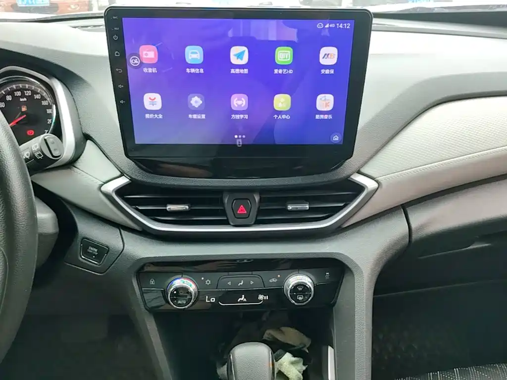 Chevrolet Volando — миниатюра 13