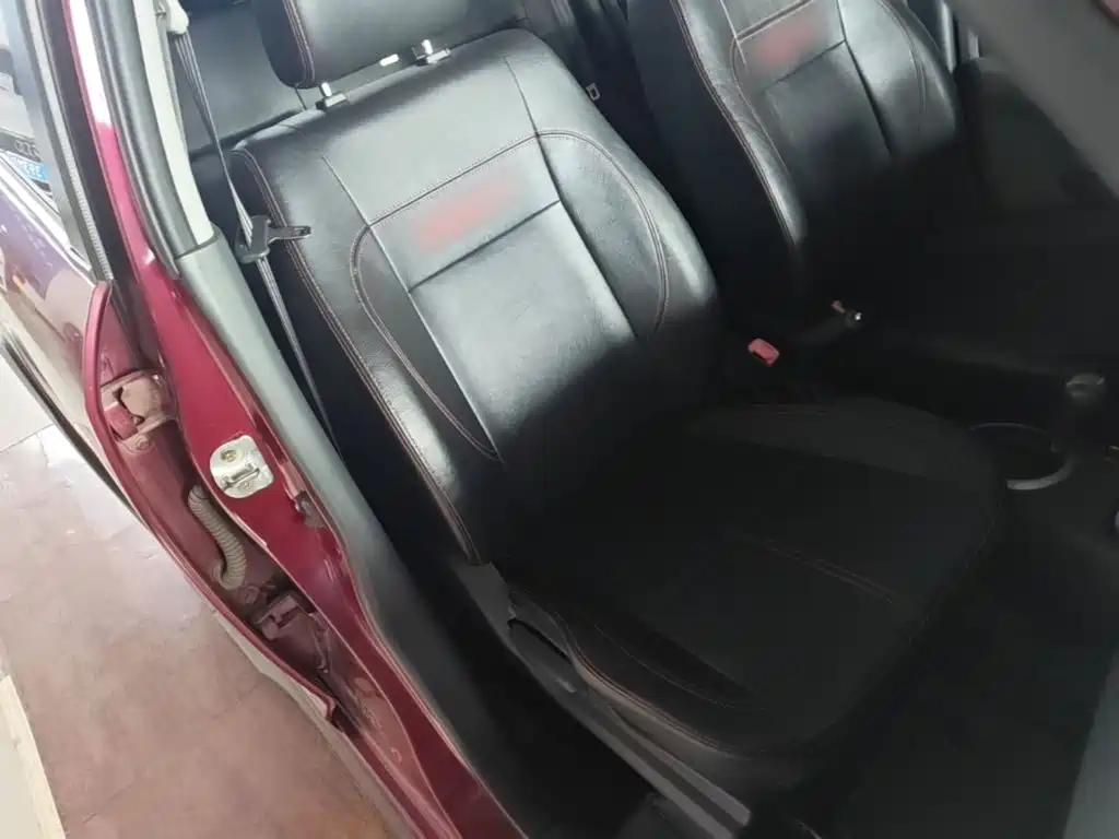Suzuki Swift — миниатюра 25