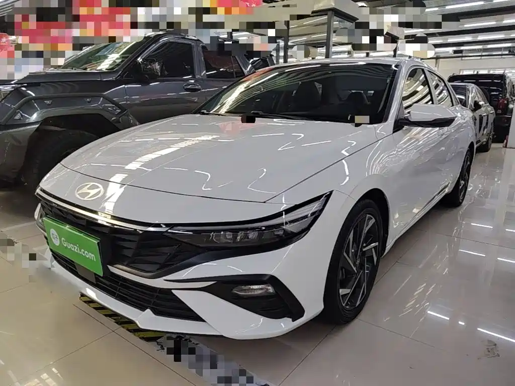 Hyundai Elantra — миниатюра 2