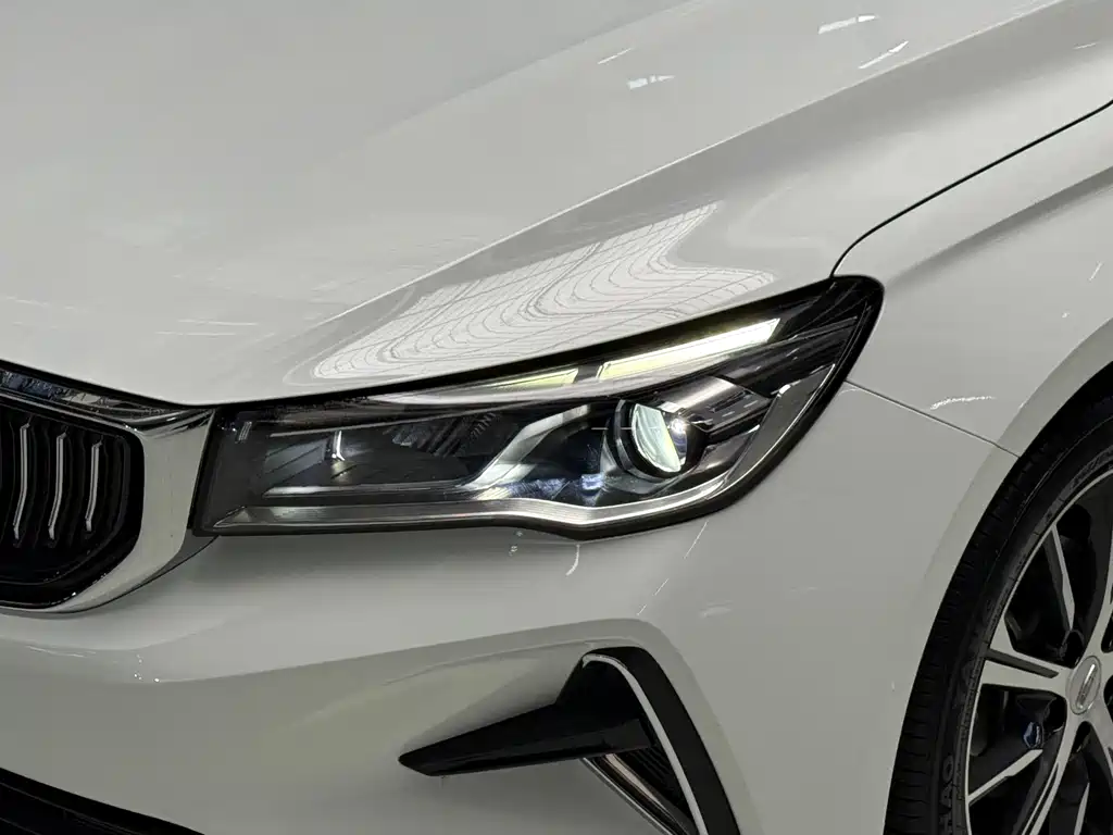 Geely Emgrand — миниатюра 18