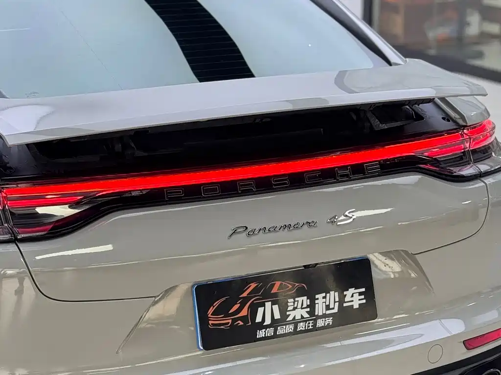 Porsche Panamera - фото 9