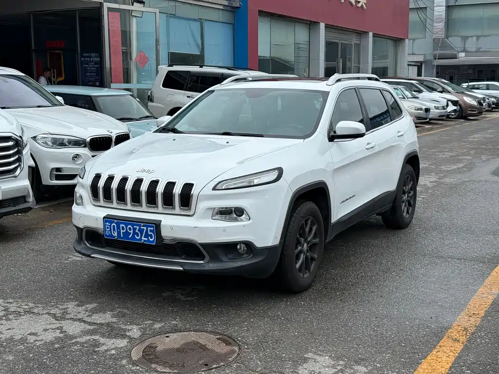Jeep Cherokee 2016
