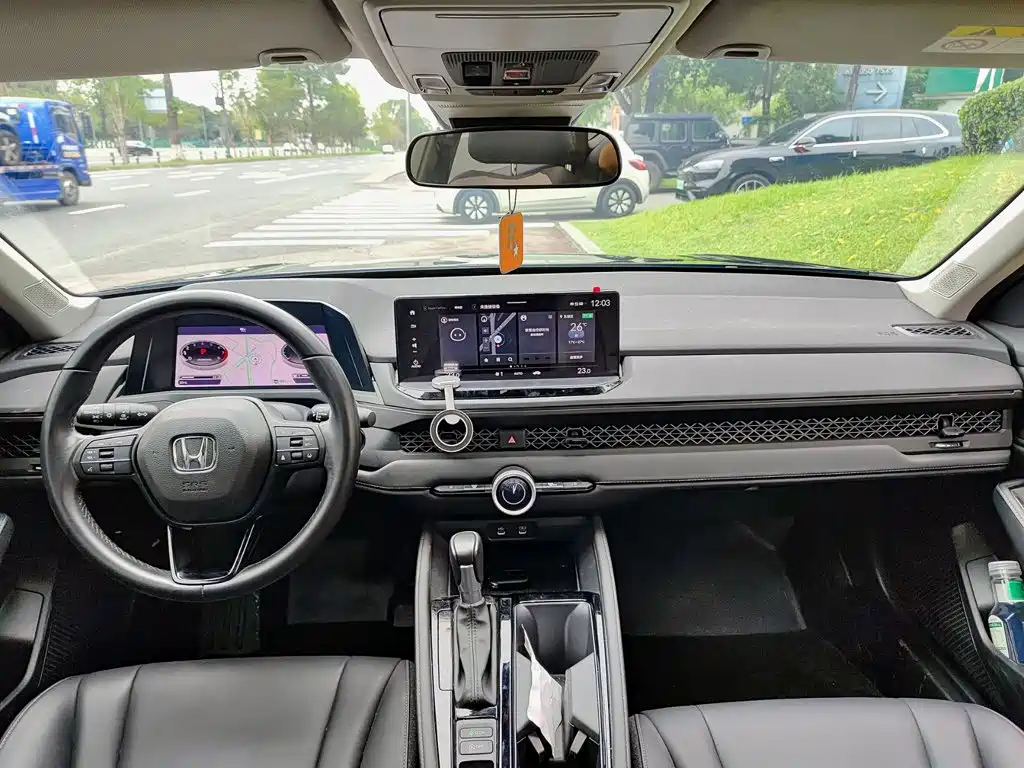 Honda Accord — миниатюра 10