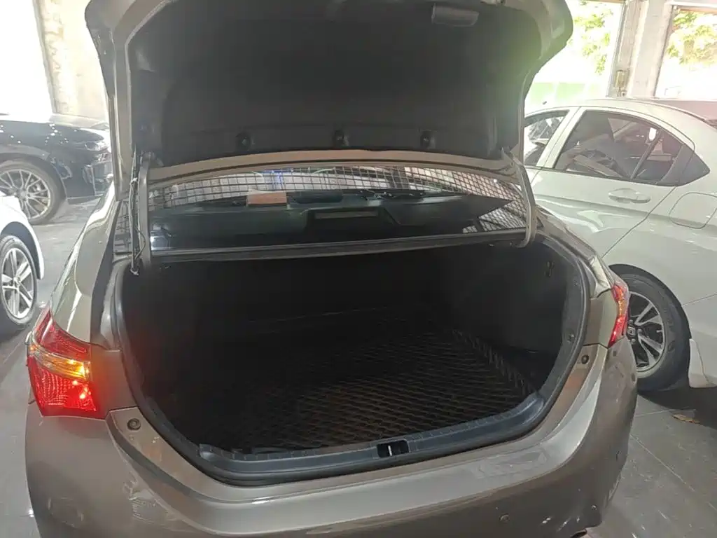 Toyota Corolla — миниатюра 19