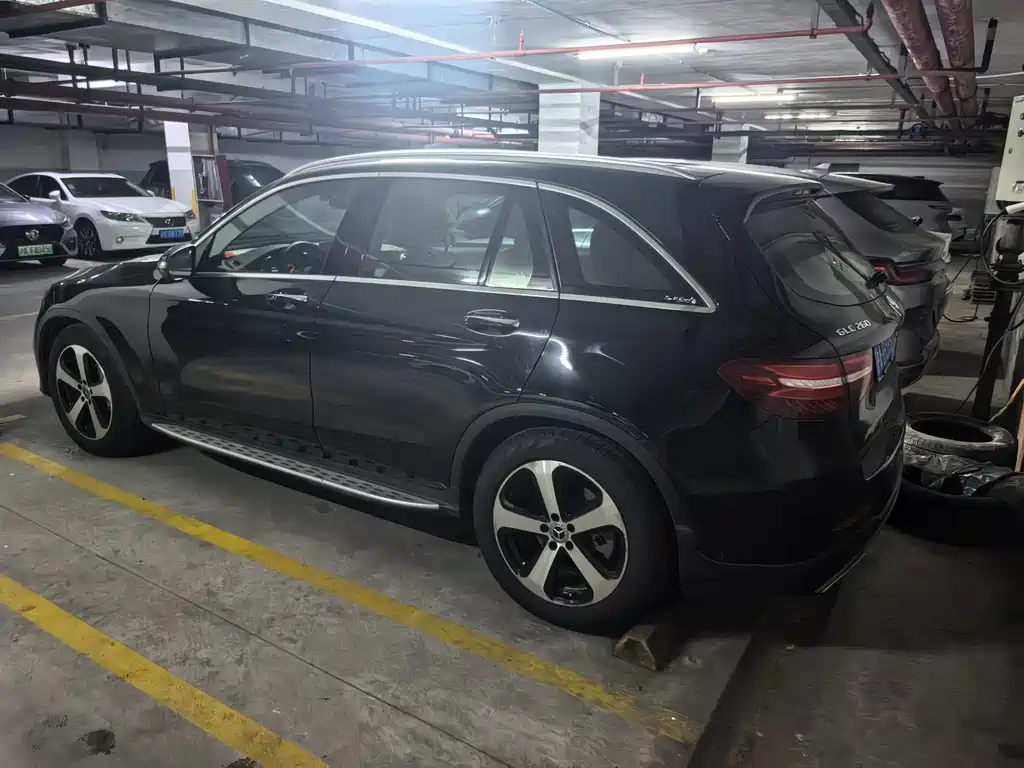 Mercedes-Benz GLC 2018 GLC 260 4MATIC Luxury