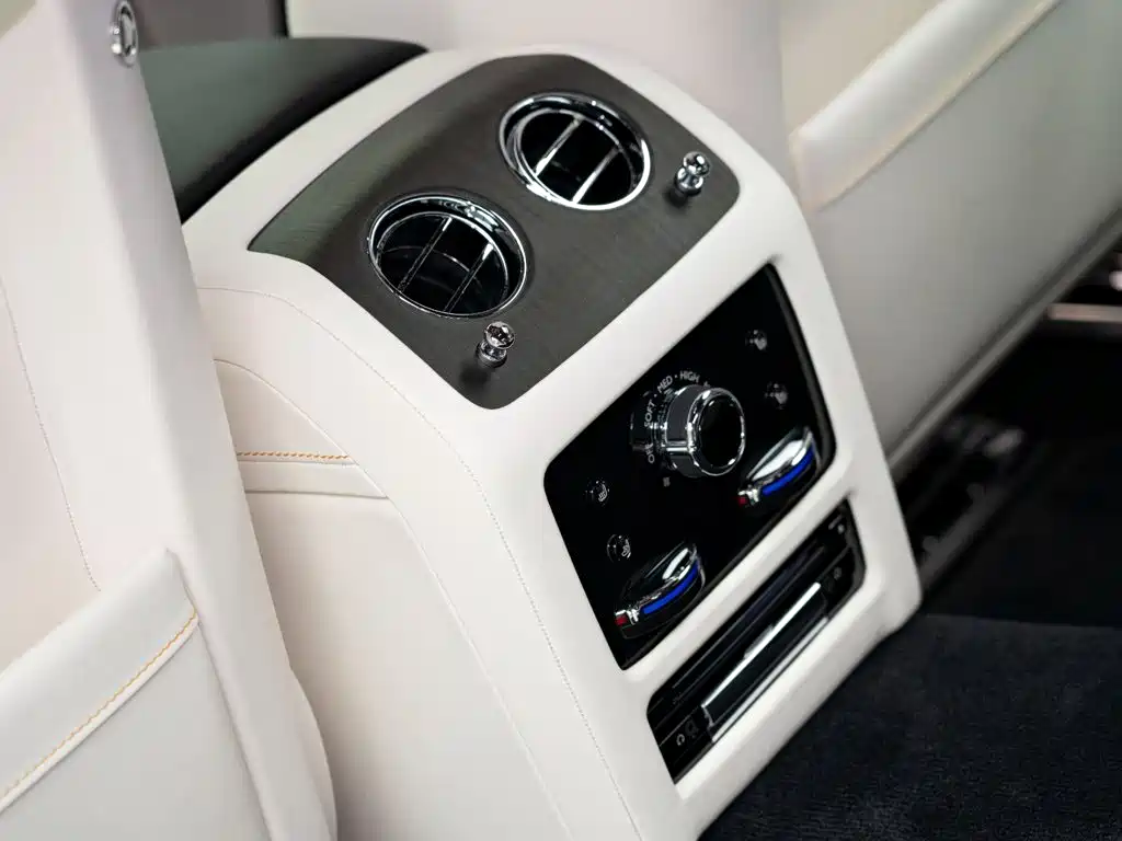 Rolls-Royce Ghost — миниатюра 17