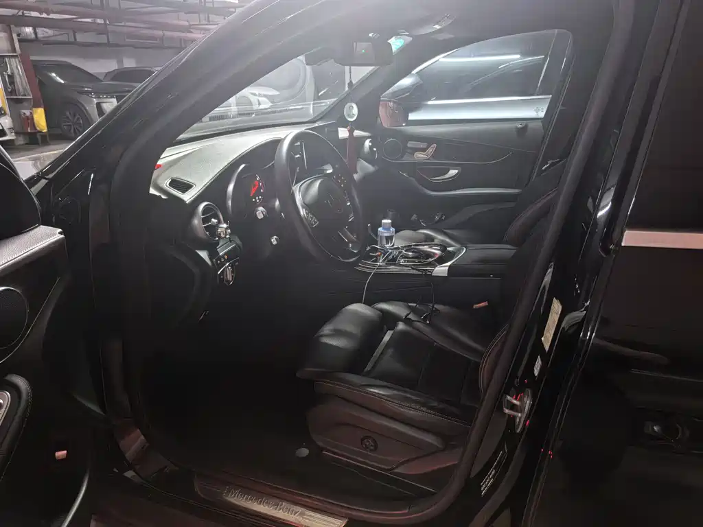 Mercedes-Benz GLC 2018 GLC 260 4MATIC Luxury