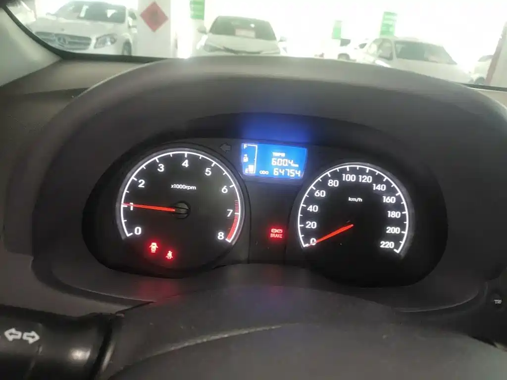 Hyundai Verna — миниатюра 12