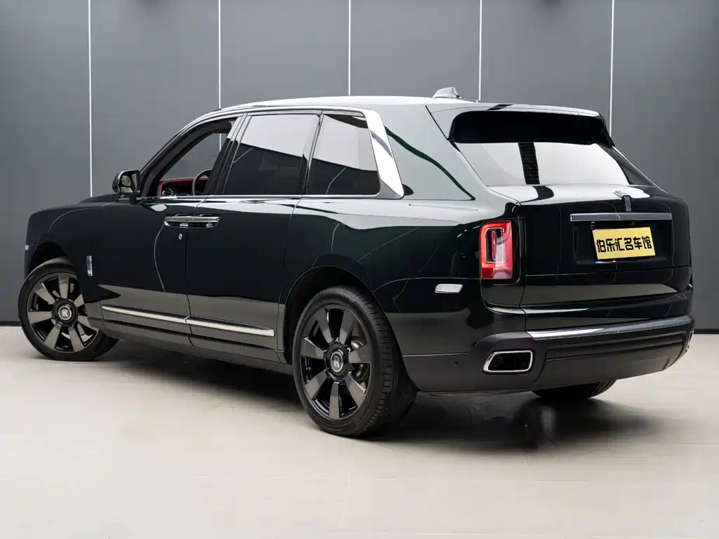Rolls-Royce Cullinan — миниатюра 4