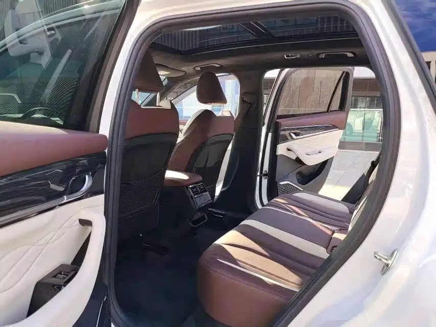 Geely Xingyue L — миниатюра 6