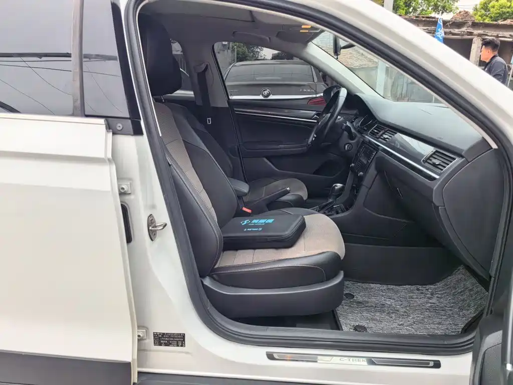 Volkswagen C-Trek — миниатюра 20