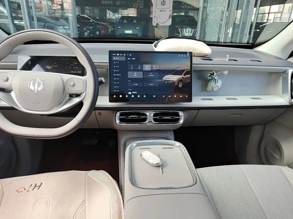 Leapmotor Leapmotor B10 — миниатюра 14